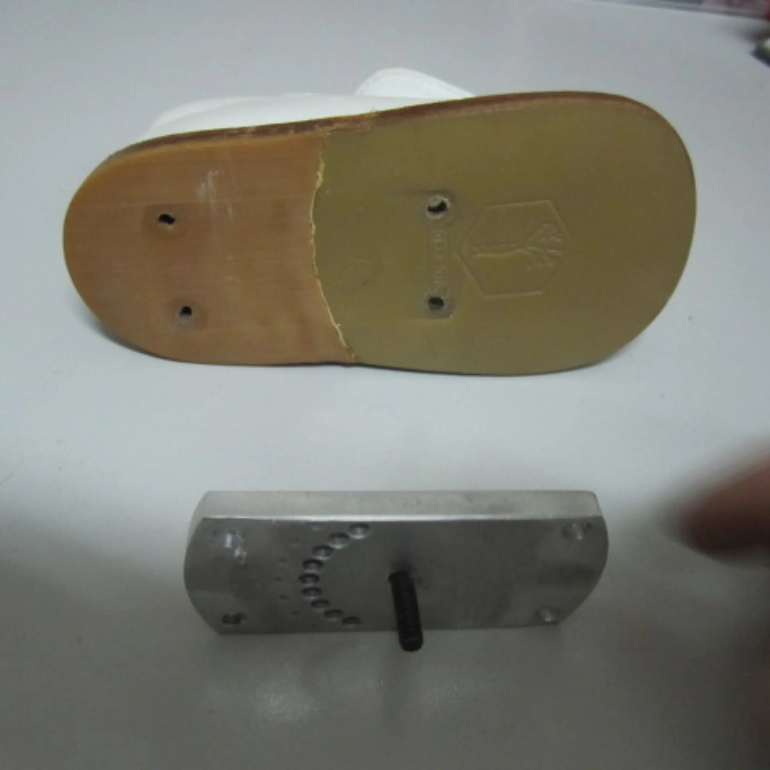 placa-regulable-para-bota-ortopedica-infantil